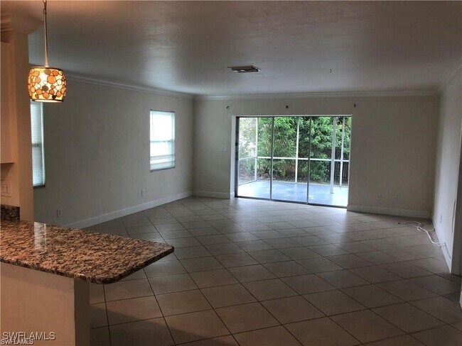 Foto del edificio - 735 106th Ave N