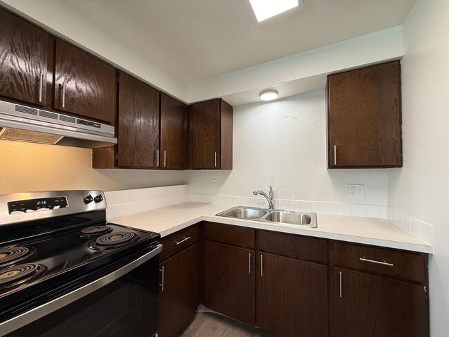 Building Photo - Augusta Circle One