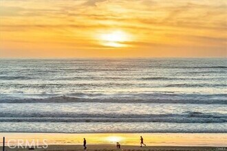 Building Photo - 317 Moonstone St