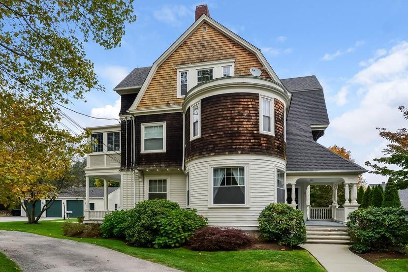 19 Wright Ave Unit 2, South Kingstown, RI 02879 Apartment for Rent in