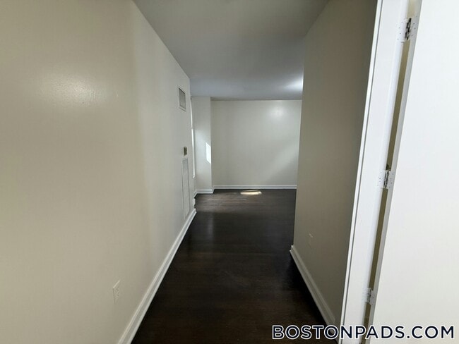 Building Photo - 40 Boylston St