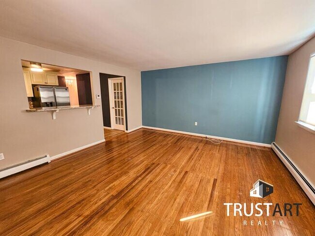 Building Photo - 2-bedroom house in Lawndale North East Phi...