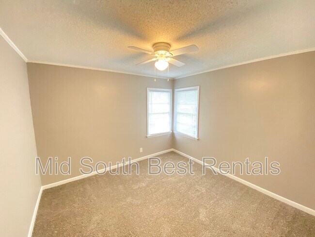 Foto del edificio - 3557 Kathy Rd (Parkway Village)