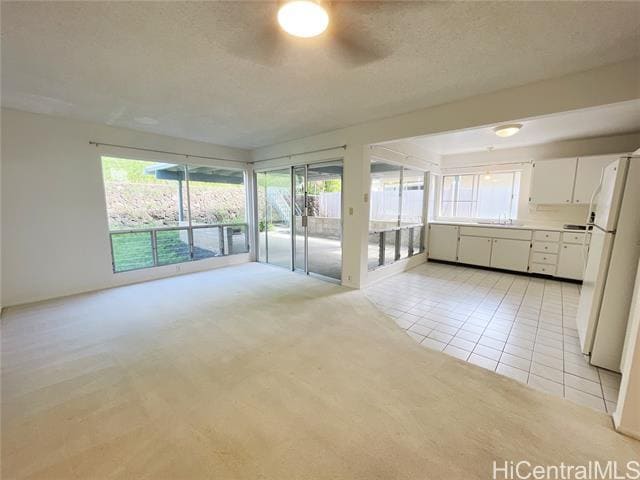 Building Photo - 971 Wainiha St