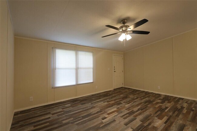 Building Photo - 16471 Brittany Way