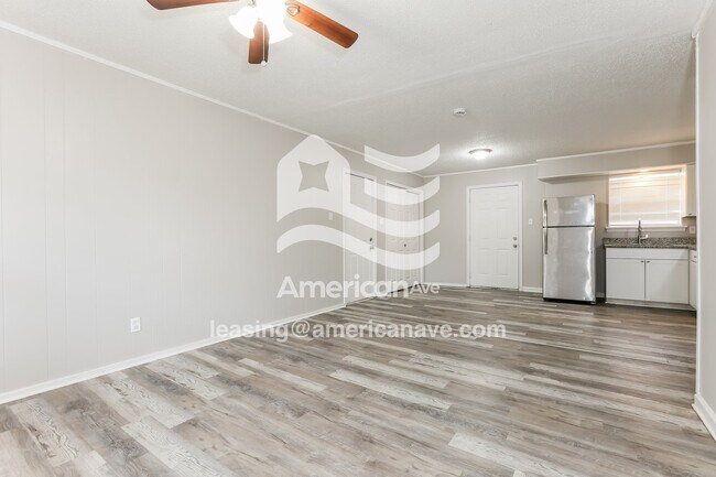 Foto del edificio - 7001 Eddy Ln