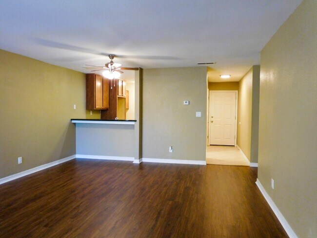 Foto del edificio - 7178 N Fruit Ave