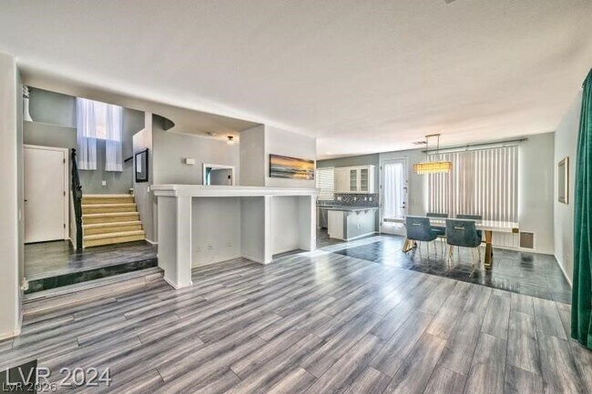 Foto del edificio - 9469 Green Vineyard Ave