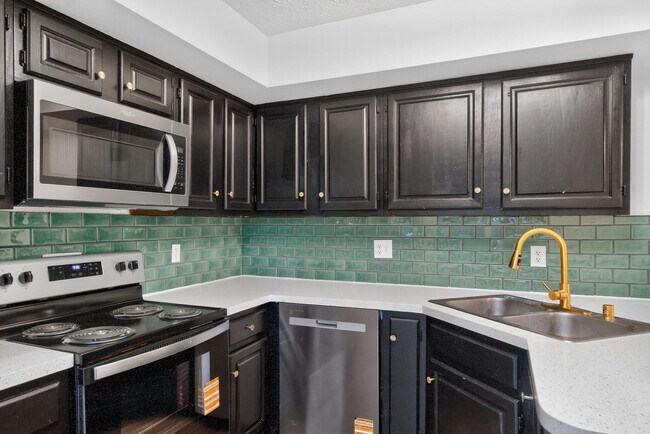 Foto del edificio - 433 Darby Creek Rd