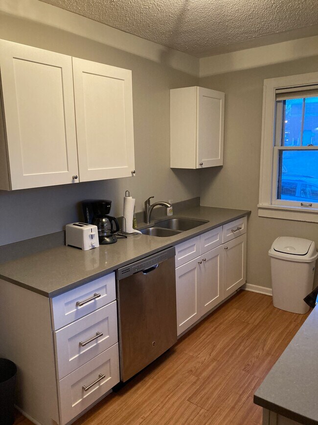 Foto del edificio - 443 Snelling Ave S