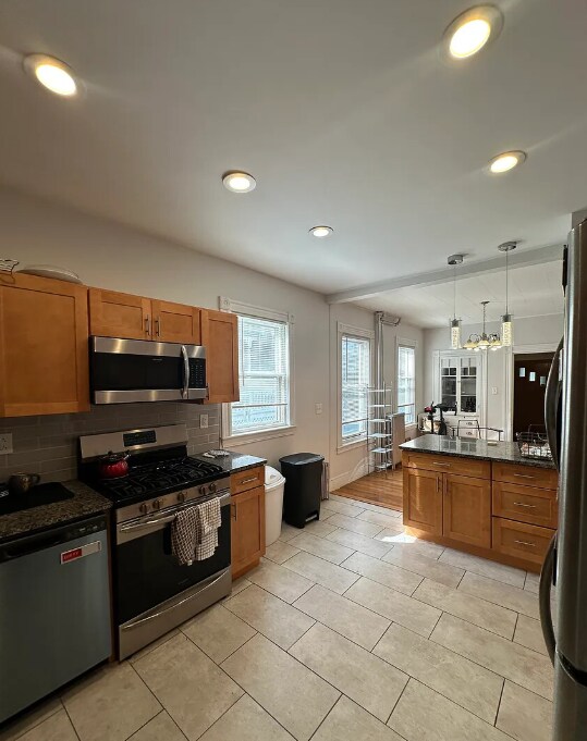 Foto principal - 384 Washington St