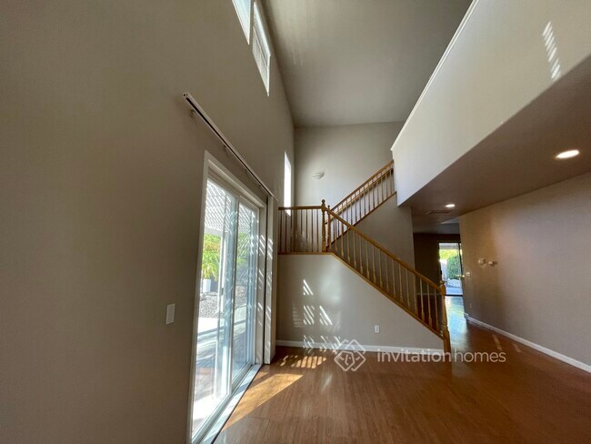 Building Photo - 278 Woodcrest Dr