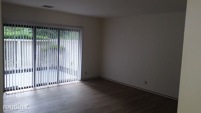 Foto del edificio - 2538 Treeside Way