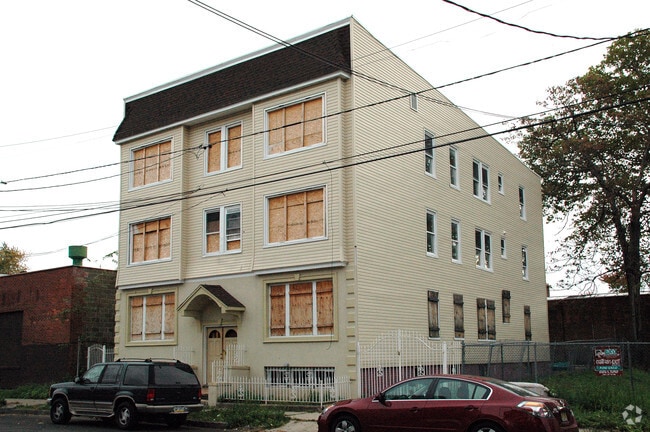 Building Photo - 180-182 21st St