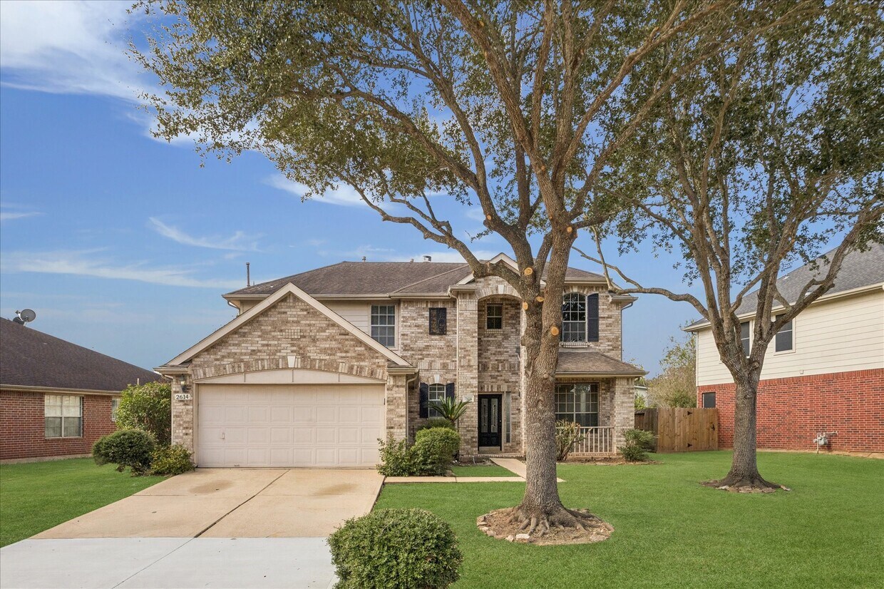 Foto principal - 2614 Willow Springs Ln