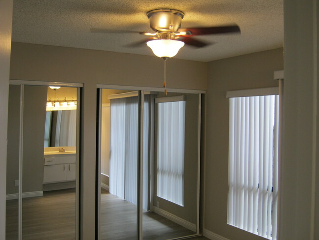 Building Photo - Ramona Apartments