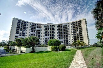 Building Photo - 200 Ocean Trail Way