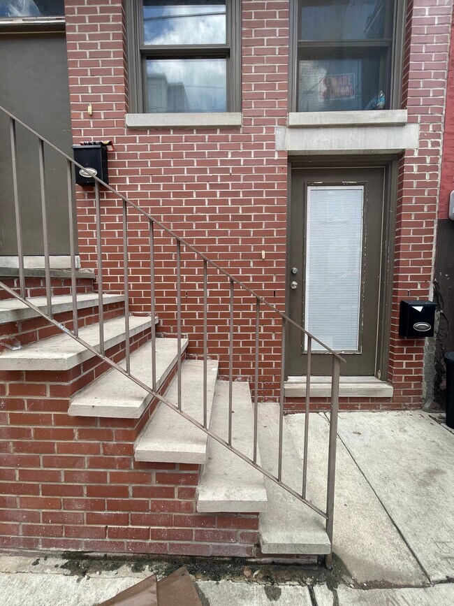 Foto del edificio - 1829 N Bouvier St