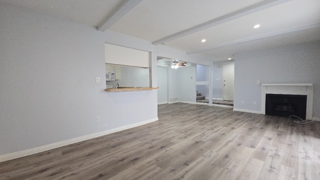 Photo - 2120 Delaware St Townhome