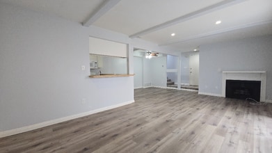 Building Photo - 2120 Delaware St