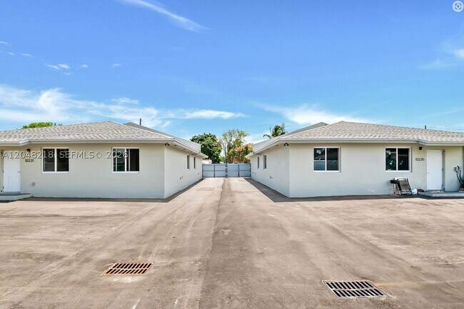 Building Photo - 10235 SW 173rd St