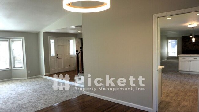 Foto del edificio - Updated 3 Bedroom Home in Silverdale