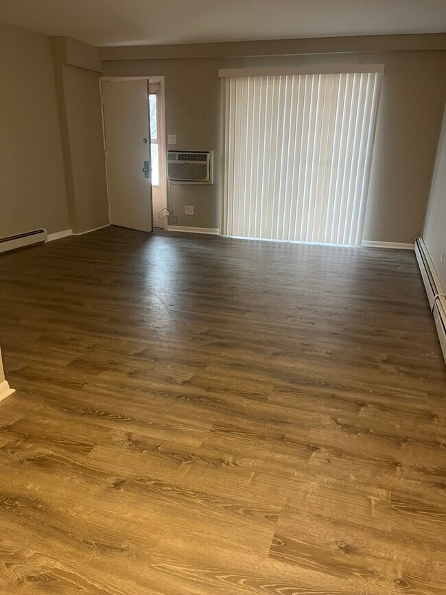 Foto del edificio - 8701 84th Ct