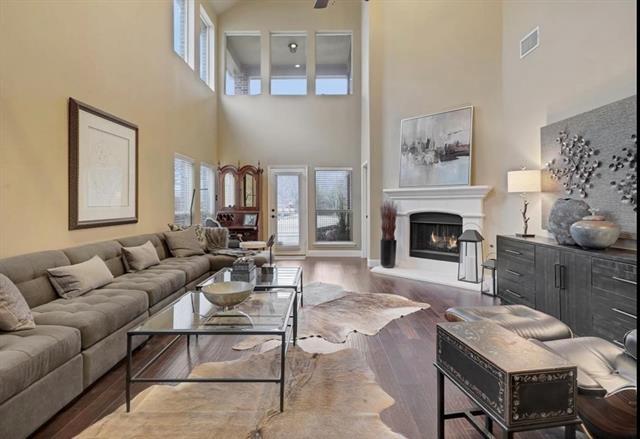 Building Photo - 9413 Deerhurst Pl