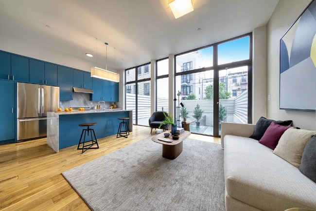 Building Photo - 237 Devoe St