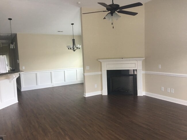 Building Photo - 2301 Sweet Bay Drive.