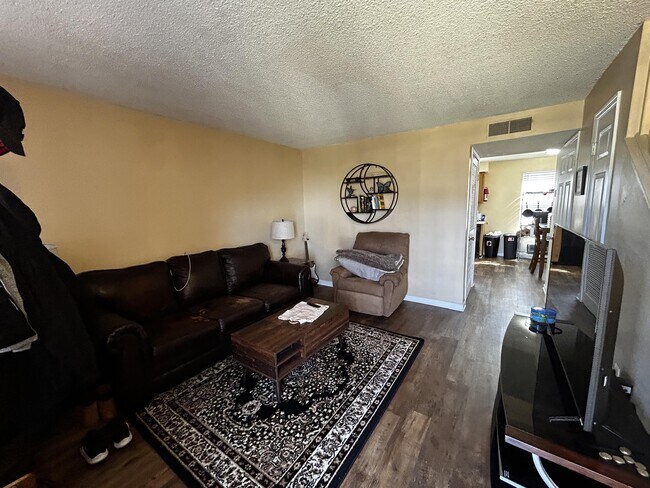 Foto del edificio - 250 Elm St