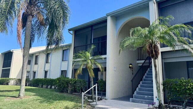 Foto del edificio - 1114 Green Pine Blvd