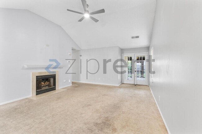 Foto del edificio - 922 Treasure Pl SW