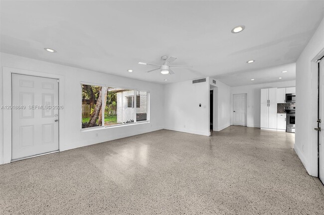 Foto del edificio - 1550 SW 23rd Ct