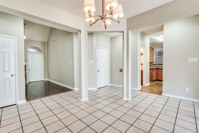 Foto del edificio - 4933 Glenscape Trail