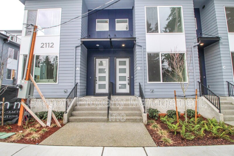 Primary Photo - 2112 N 147th St