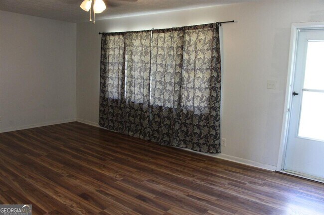 Foto del edificio - 2771 Kathie Ln