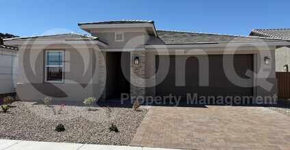 Building Photo - 23097 E Saddle Way