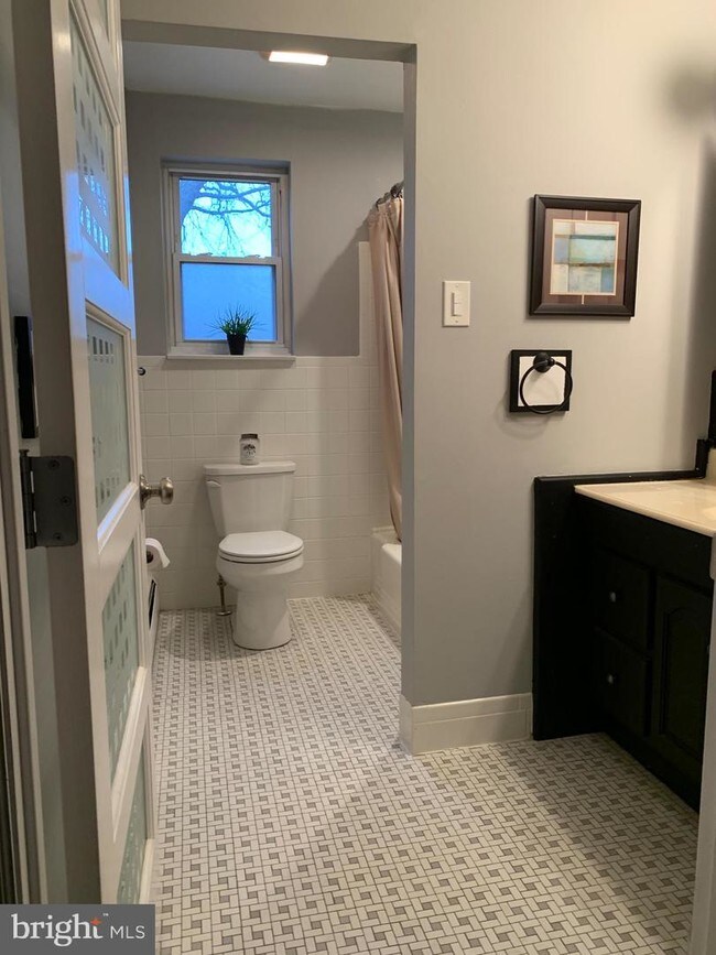340 Woodlawn Terrace Unit A3, Collingswood, NJ 08108 Room for Rent in