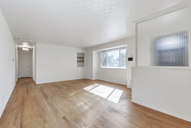 Foto del edificio - 2021 Sherrelwood Cir