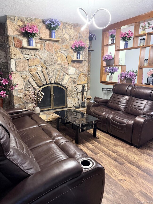 Building Photo - 41 Stratford Rd