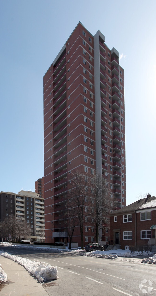 Building Photo - 25 Cosburn Avenue