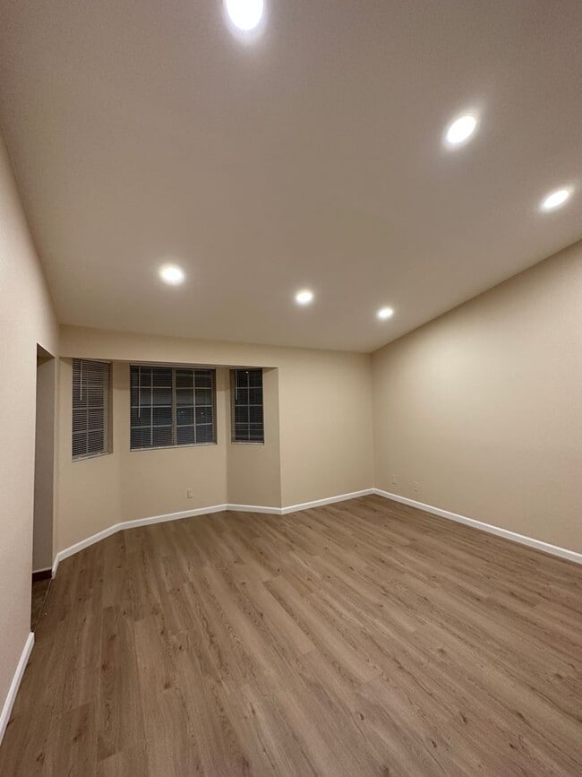Building Photo - 4bd/2.5ba Home - Moreno Valley