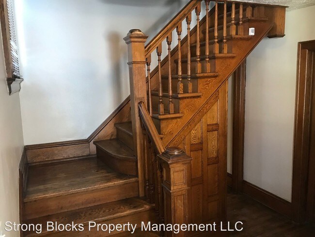 Foto del edificio - 5 br, 2 bath House - 2132 N 33RD ST