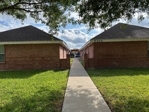 Building Photo - 2300 N Erica St