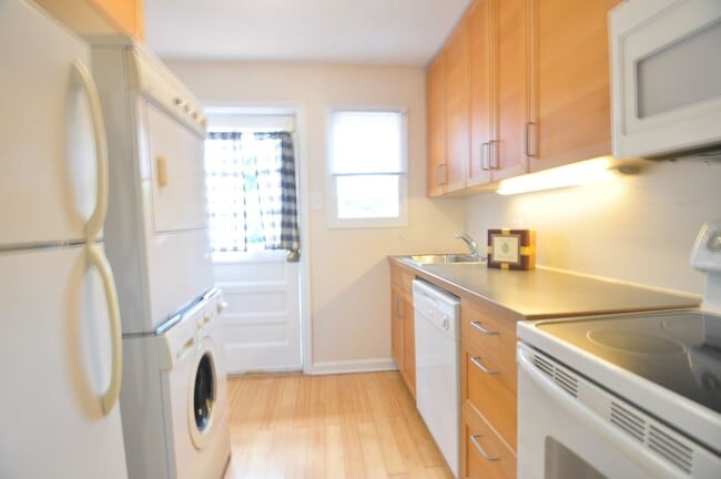 Foto del edificio - Cute 2 bedroom - Close to Downtown Carrboro and UNC!
