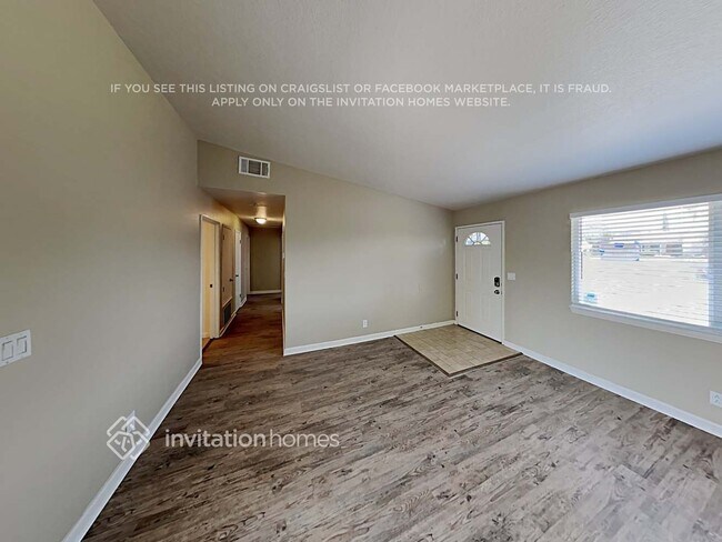 Foto del edificio - 8217 Laurel Canyon Blvd