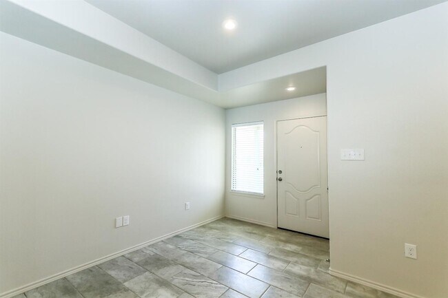 Foto del edificio - 6905 67th St