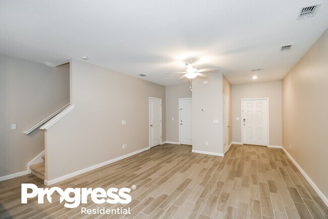 Building Photo - 13306 Shore Grass Dr