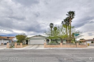 Building Photo - 6913 W Quail Hollow Dr